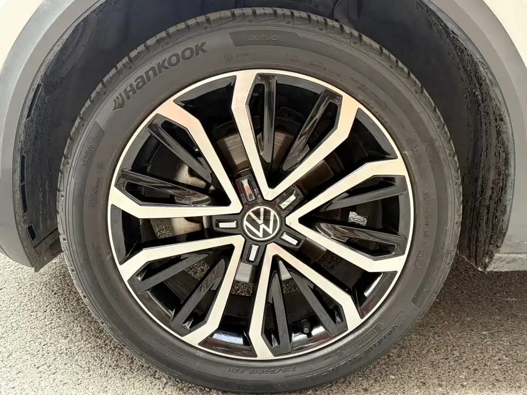 Volkswagen T-Roc — миниатюра 24