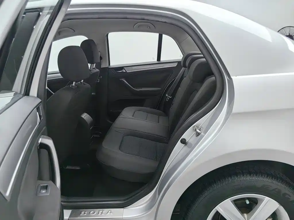 Volkswagen Bora — миниатюра 15