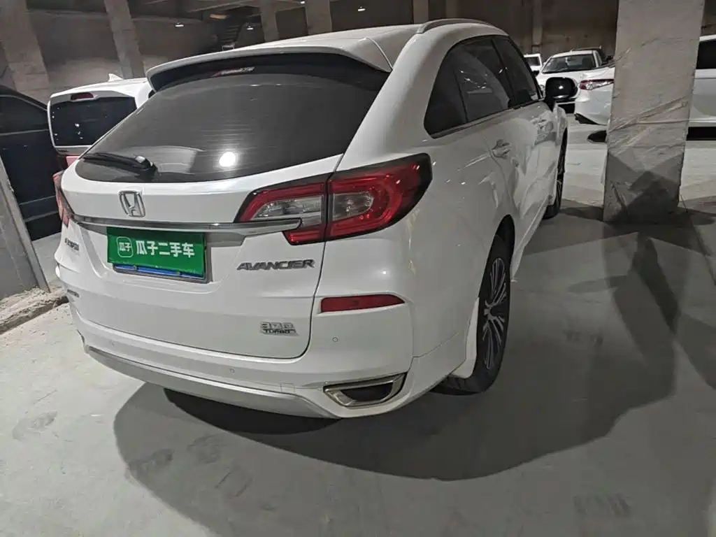 Honda Avancier — миниатюра 7