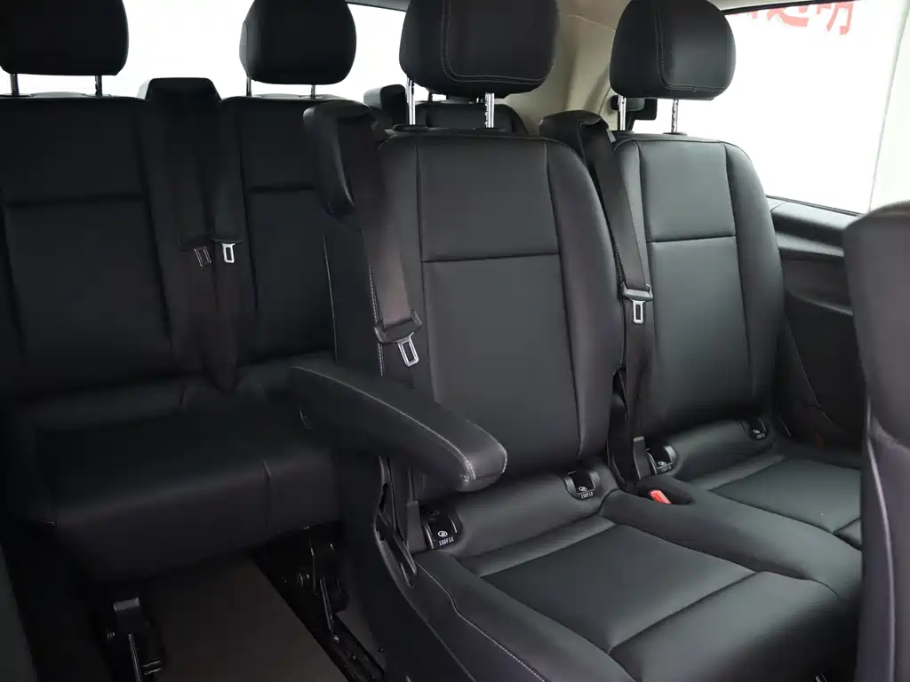 Mercedes-Benz Vito — миниатюра 14