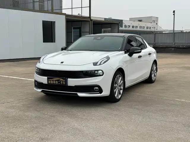2019 Lynk & Co 03