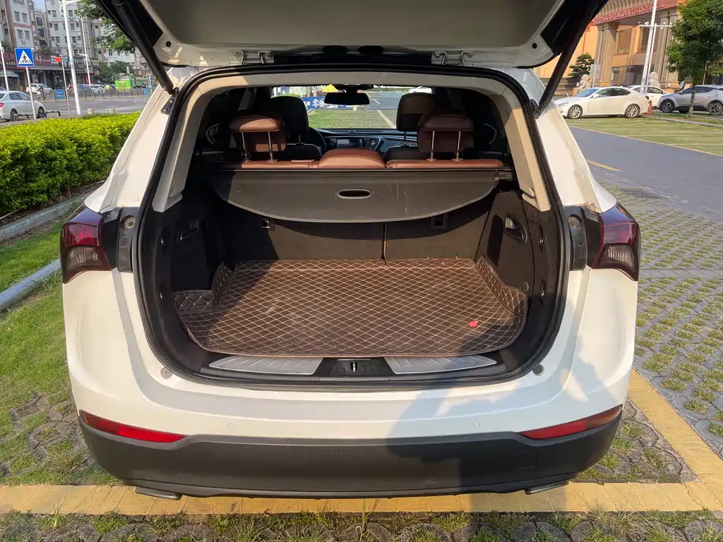 Buick Envision Plus — миниатюра 9