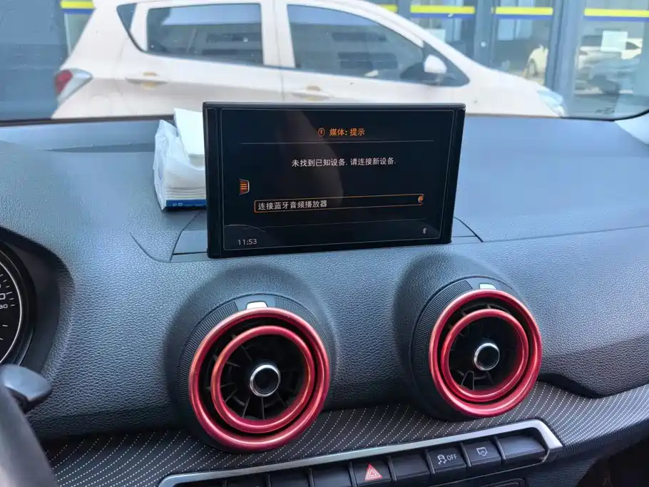 Audi Q2L — миниатюра 13