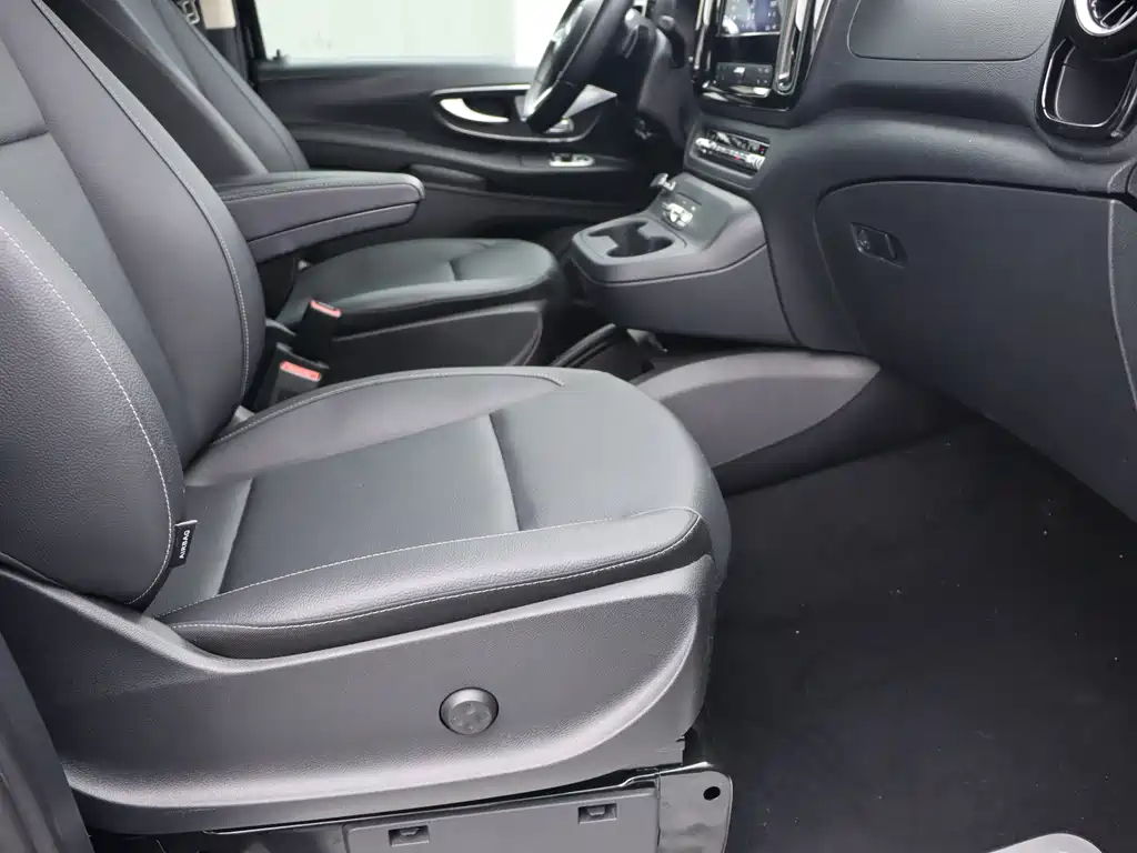 Mercedes-Benz Vito — миниатюра 8