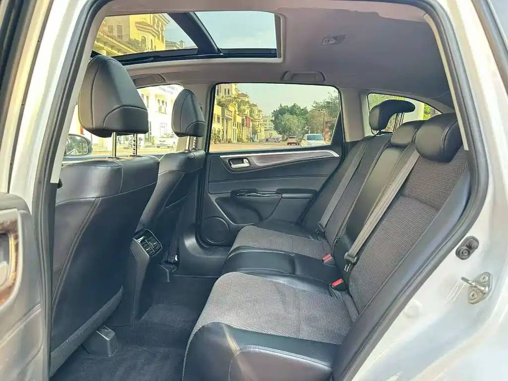 Honda Jade — миниатюра 4