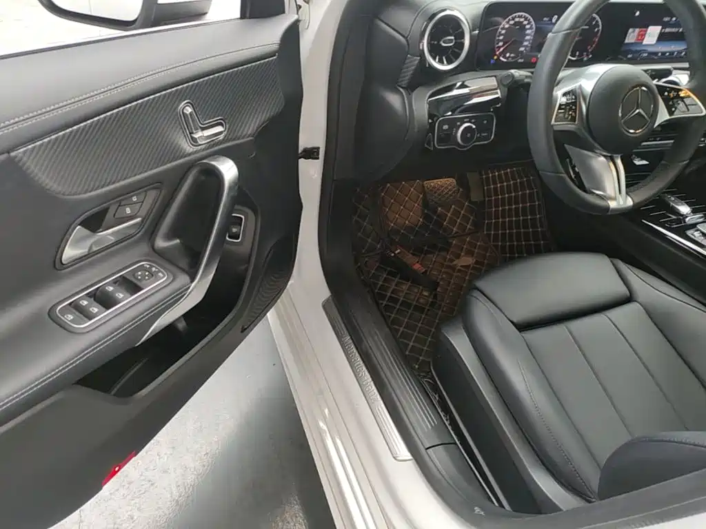 Mercedes-Benz A-Class — миниатюра 16