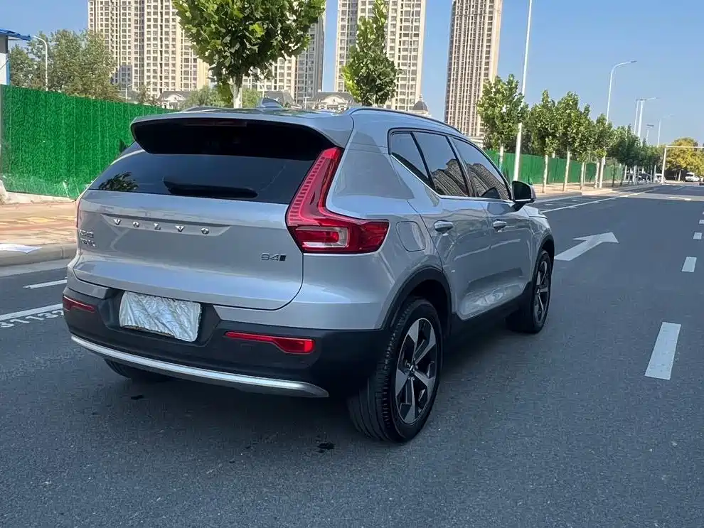 Volvo XC40 — миниатюра 7