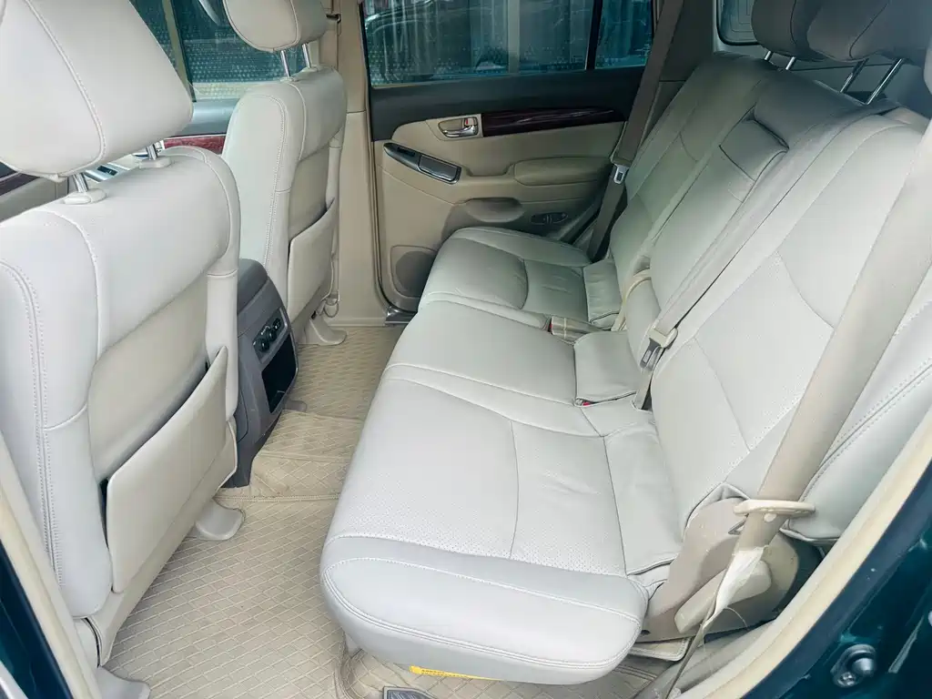 Toyota Prado — миниатюра 12