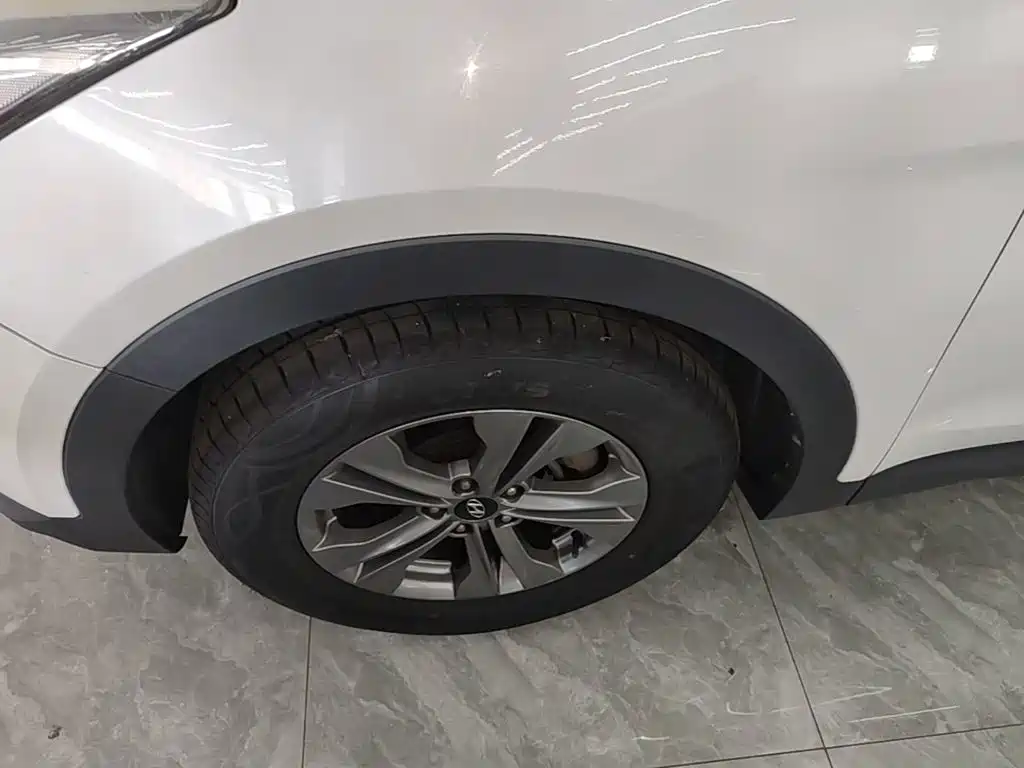Hyundai Santa Fe — миниатюра 23