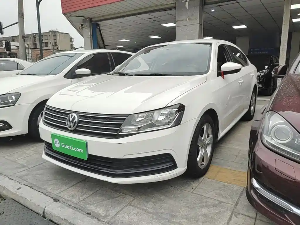 Volkswagen Lavida — миниатюра 2