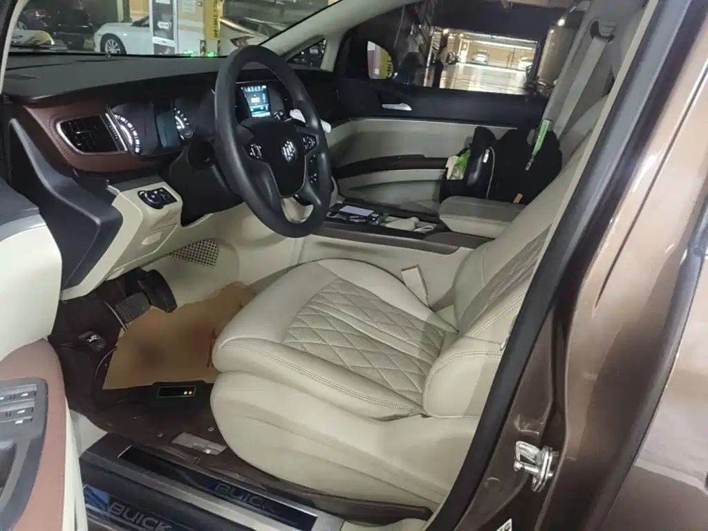 Buick GL8 — миниатюра 15