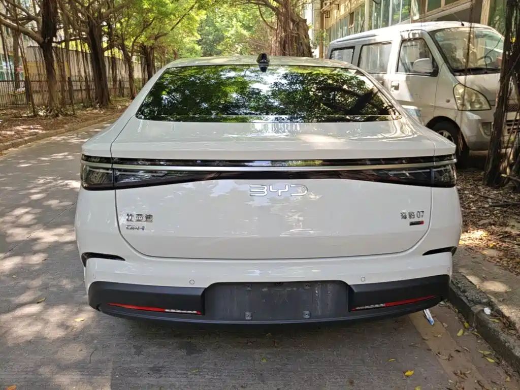 BYD Seal 07 DM-i — миниатюра 6