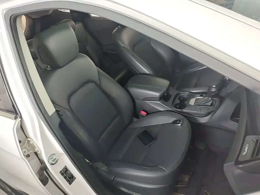 Hyundai Santa Fe — миниатюра 25