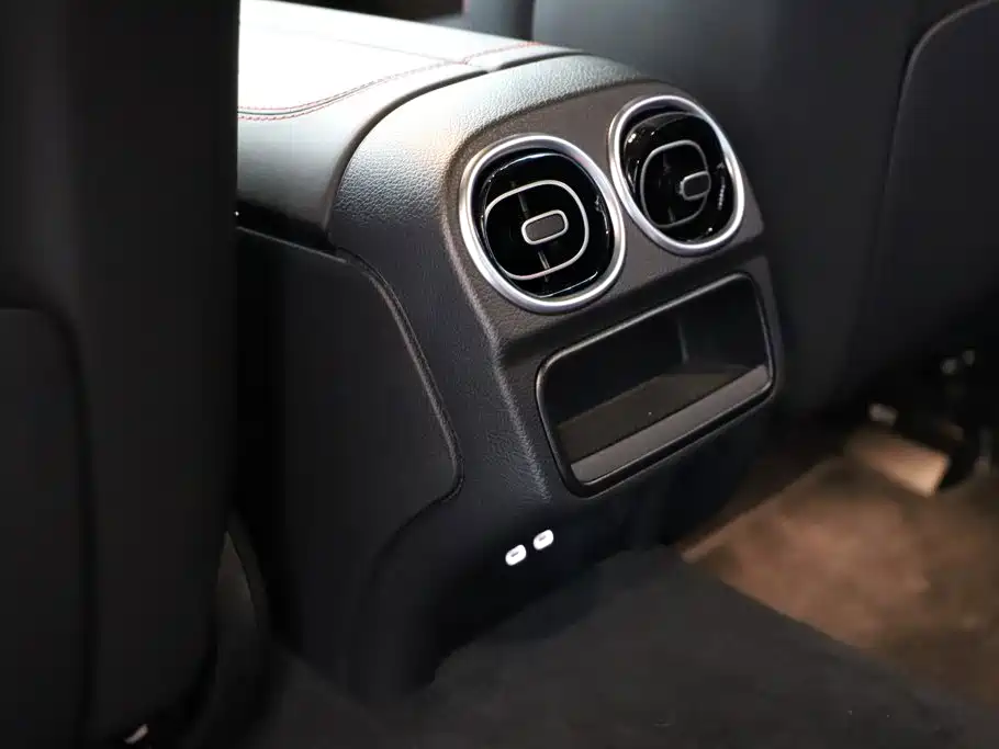 Mercedes-Benz C-Class AMG — миниатюра 16