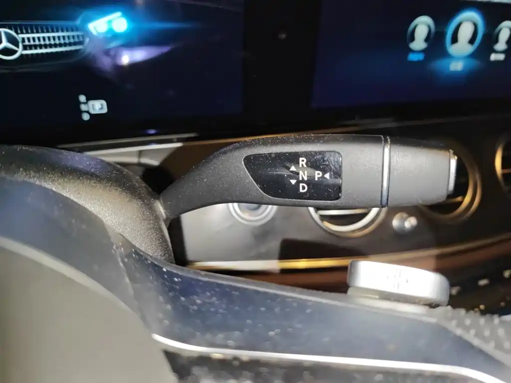 Mercedes-Benz E-Class — миниатюра 10