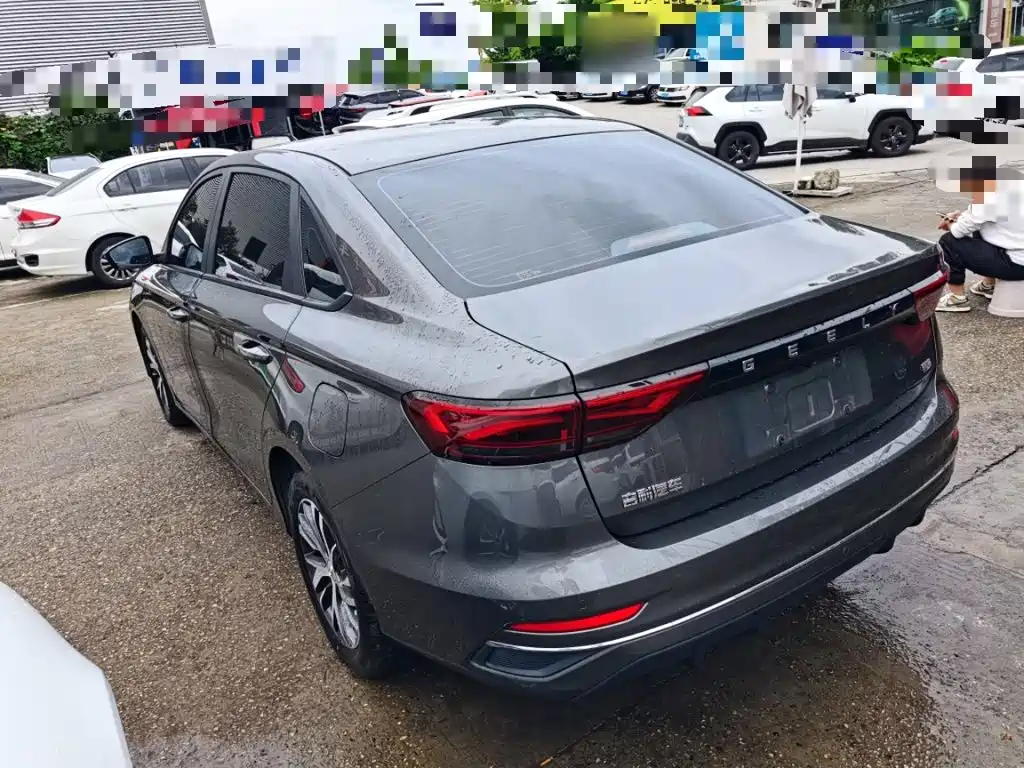 Geely Emgrand — миниатюра 5