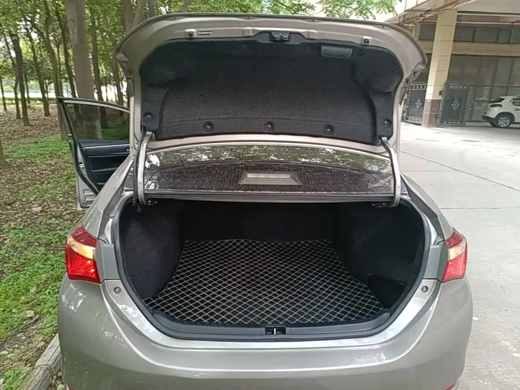 Toyota Corolla — миниатюра 15