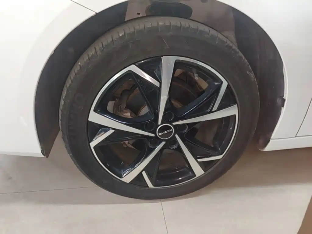 Roewe i5 — миниатюра 23