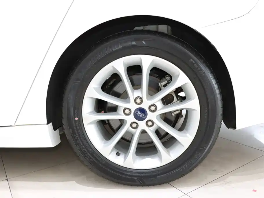 Ford Mondeo — миниатюра 20