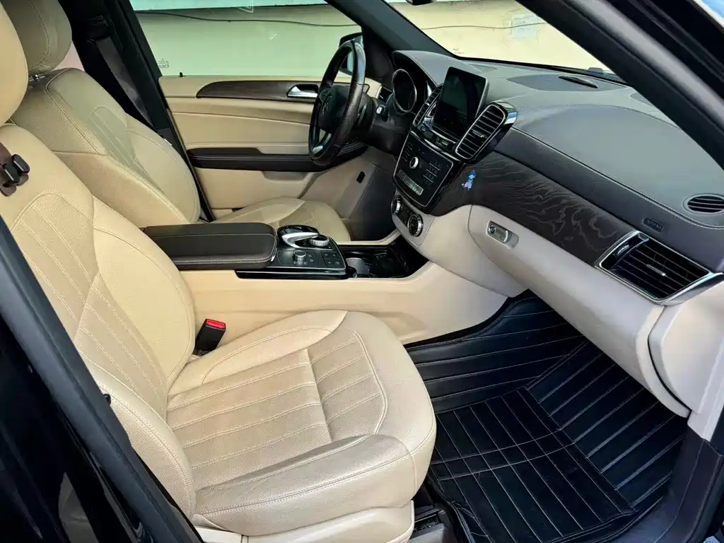 Mercedes-Benz GLE (Import) — миниатюра 5