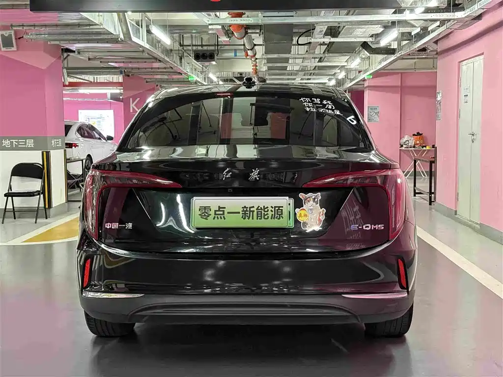 Hongqi Hongqi E-QM5 — миниатюра 5