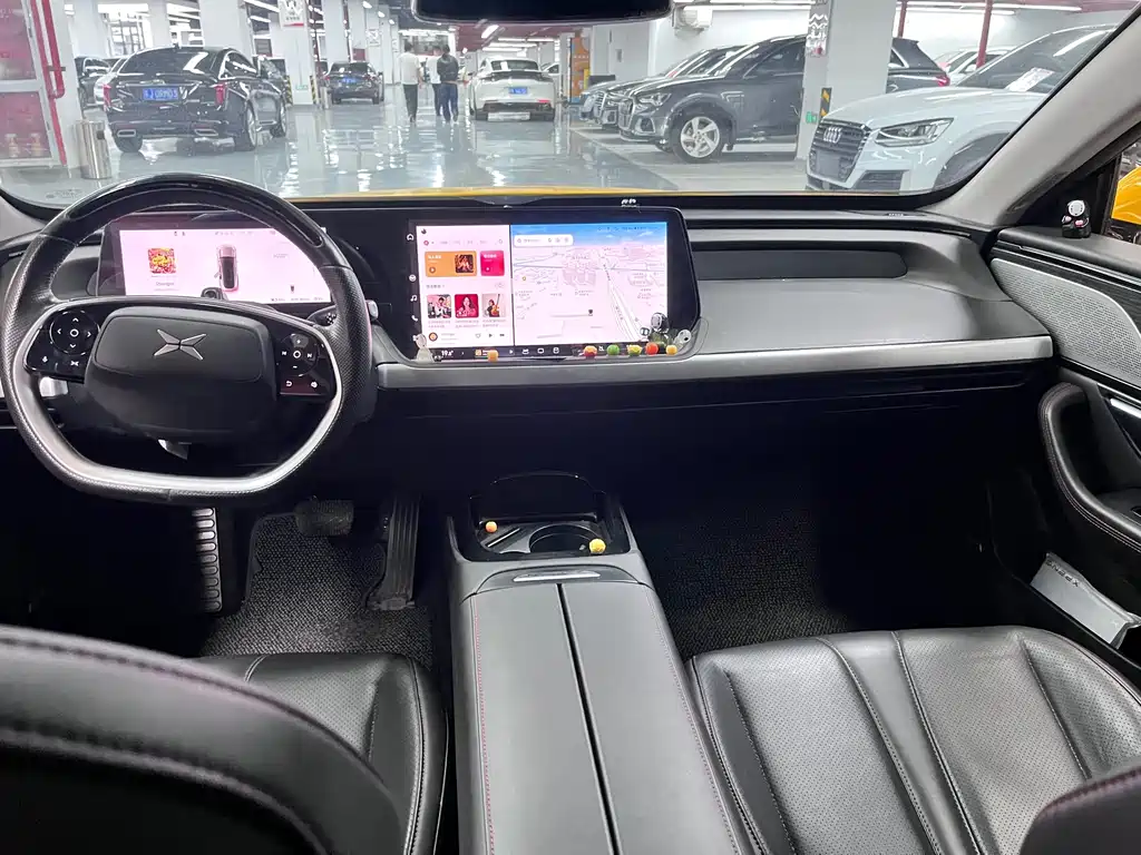 XPeng P7 — миниатюра 9