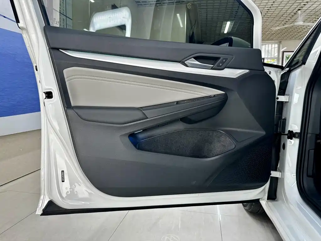 Volkswagen Golf — миниатюра 27