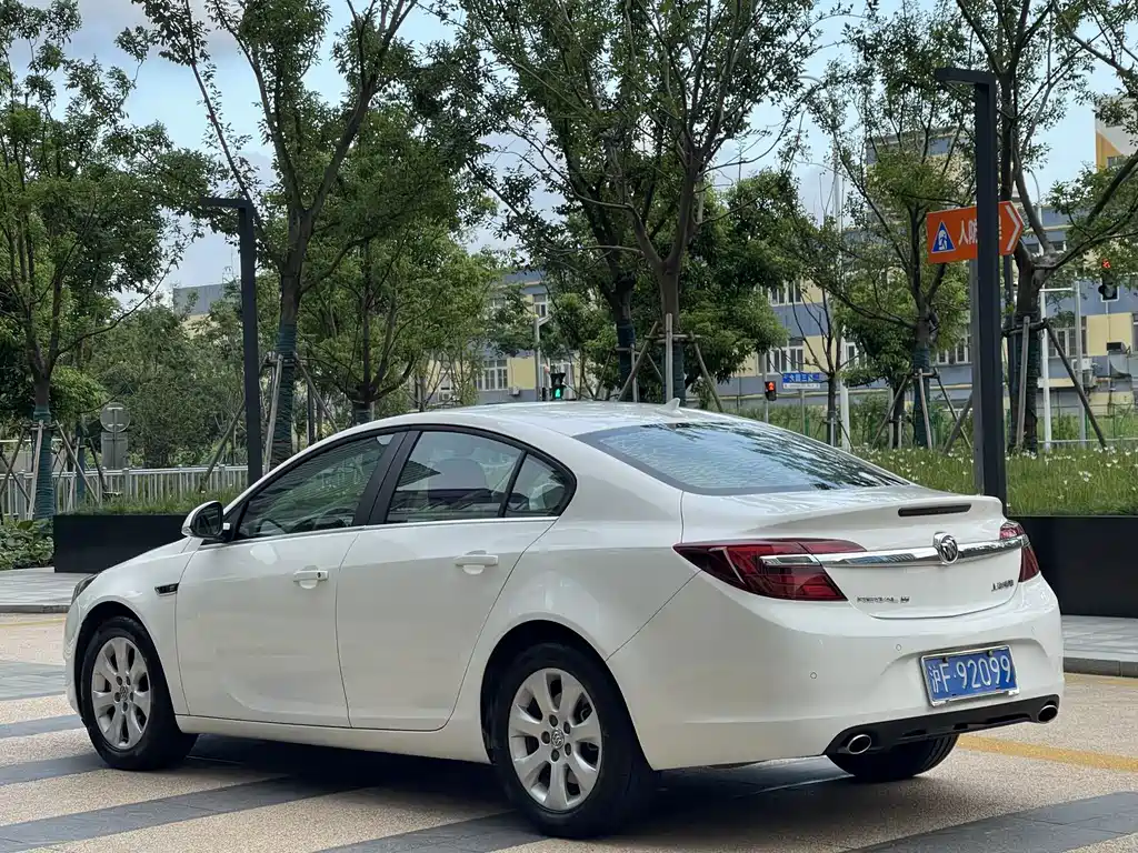 Buick Regal — миниатюра 5