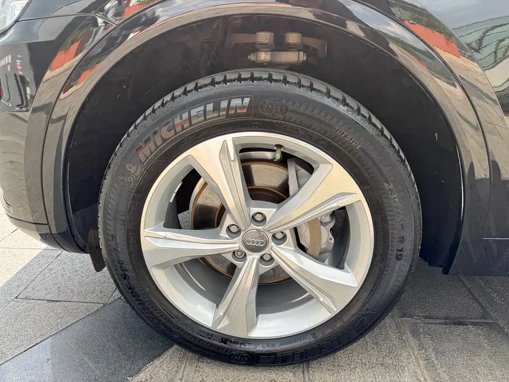 Audi Q5L — миниатюра 10