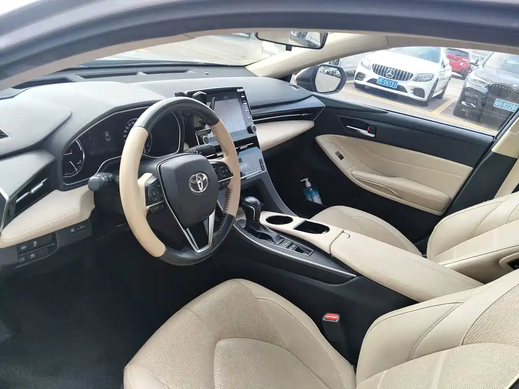 Toyota Avalon — миниатюра 13