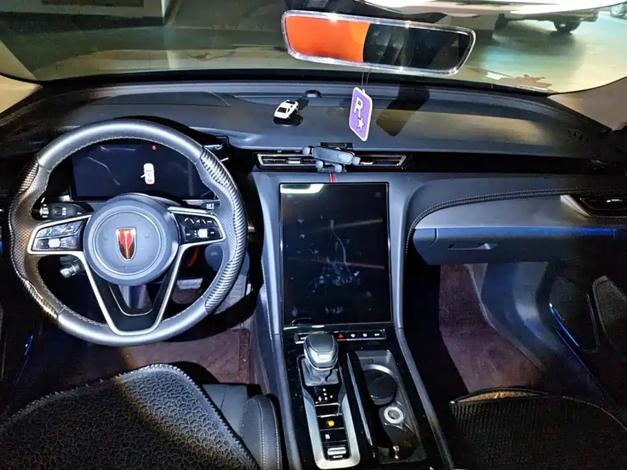 Hongqi Hongqi H5 — миниатюра 12