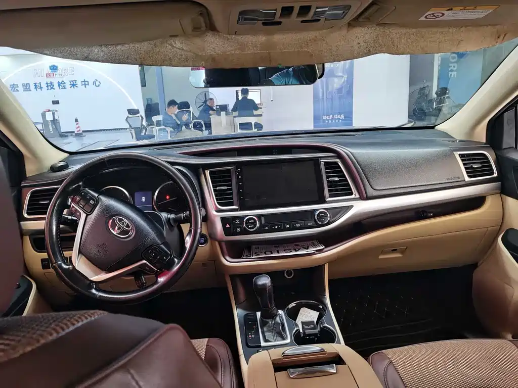 Toyota Highlander — миниатюра 5