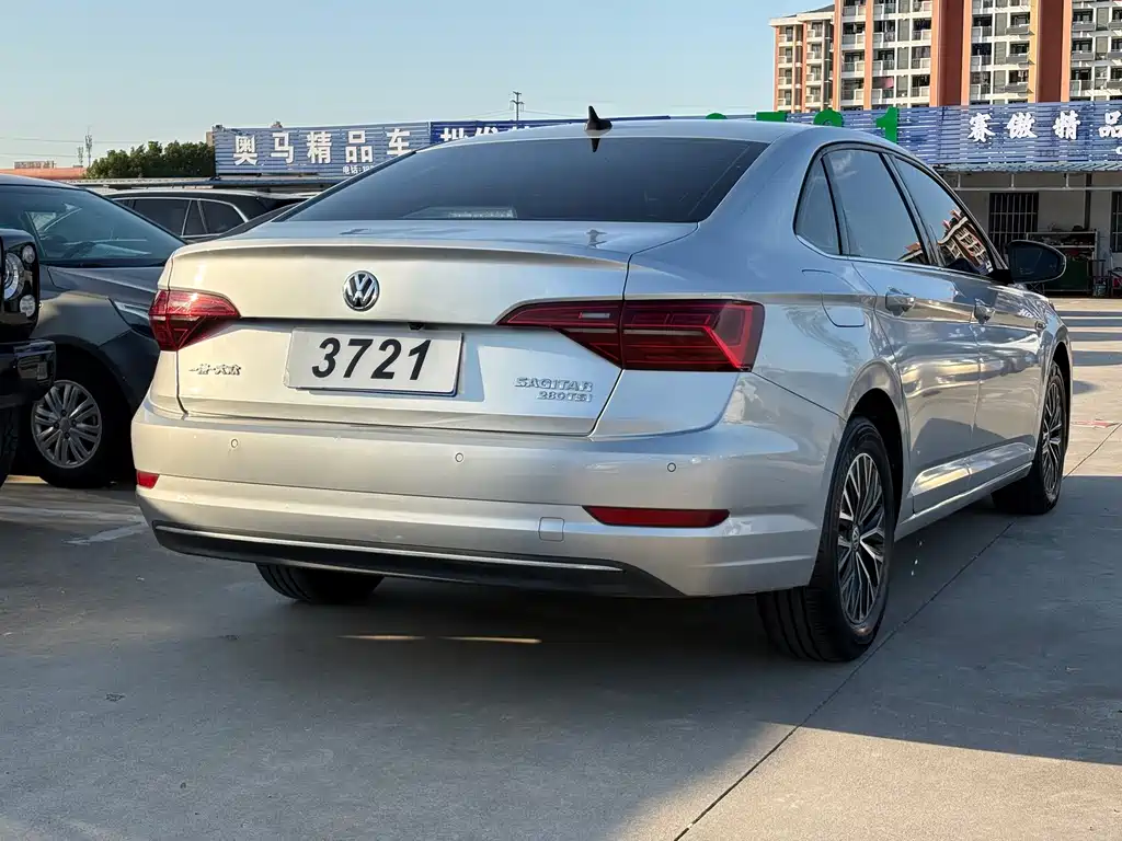 Volkswagen Sagitar — миниатюра 4