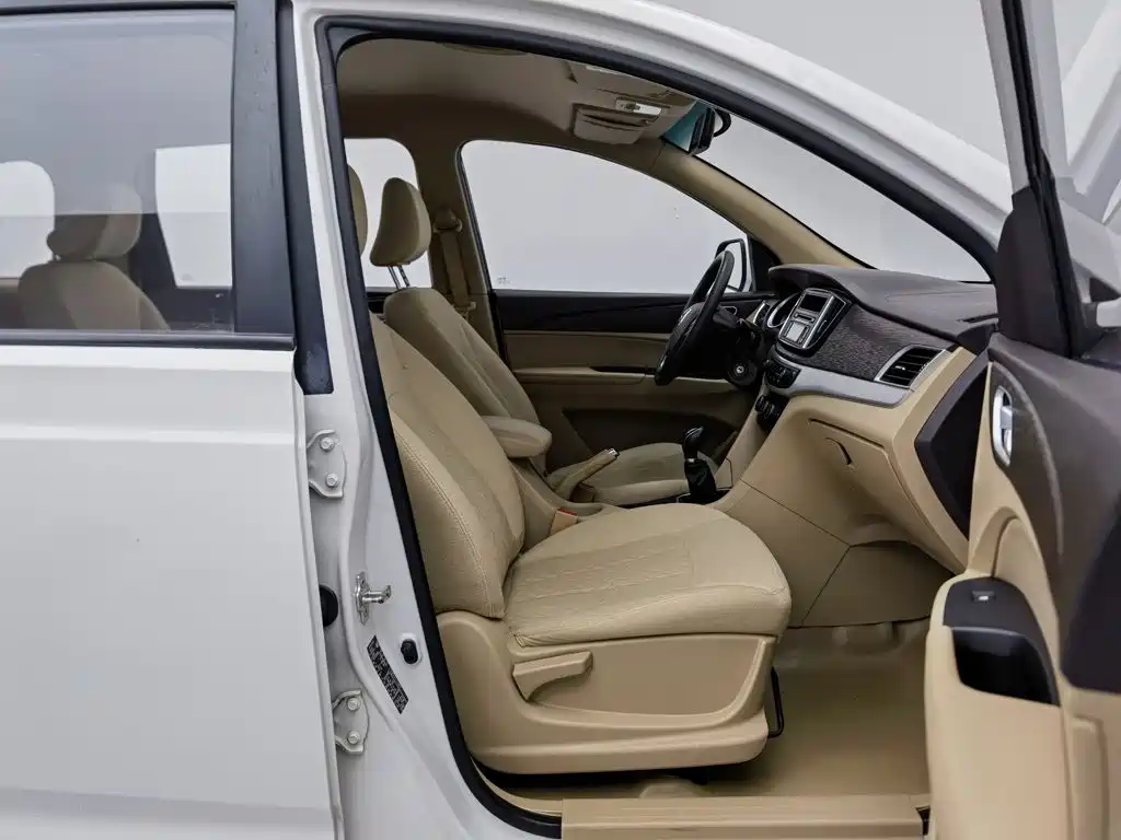 Baojun 730 — миниатюра 23