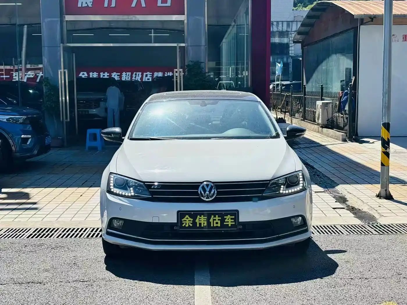 Volkswagen Sagitar
