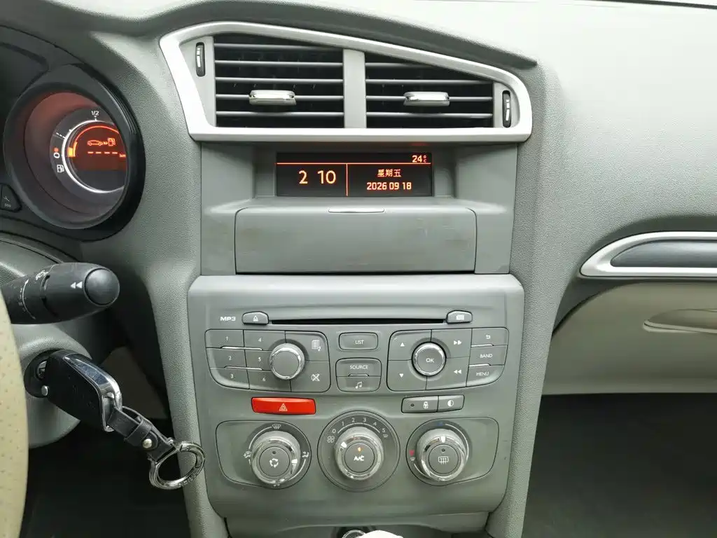 Citroen C4L — миниатюра 12