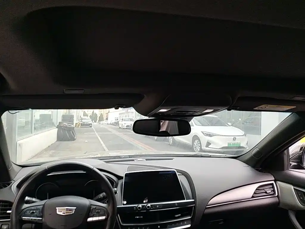 Cadillac CT5 — миниатюра 18