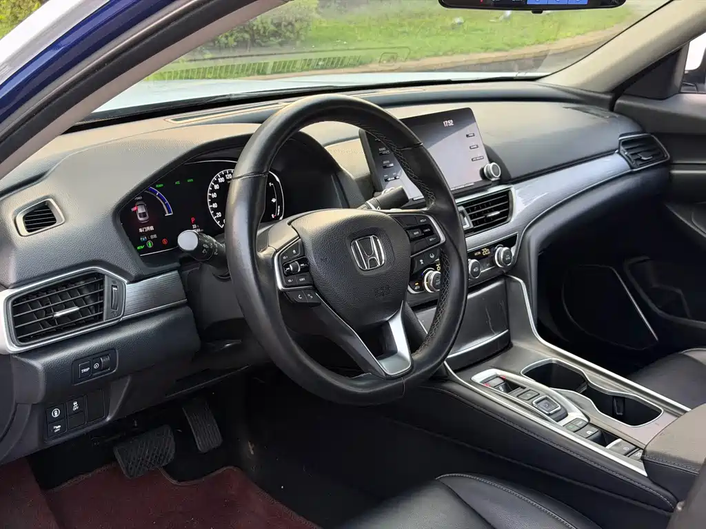 Honda Accord — миниатюра 8