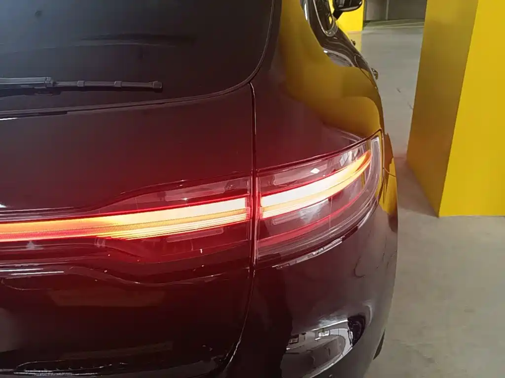 Porsche Macan — миниатюра 8