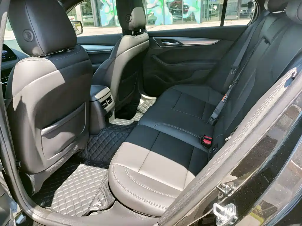 Cadillac CT5 — миниатюра 20