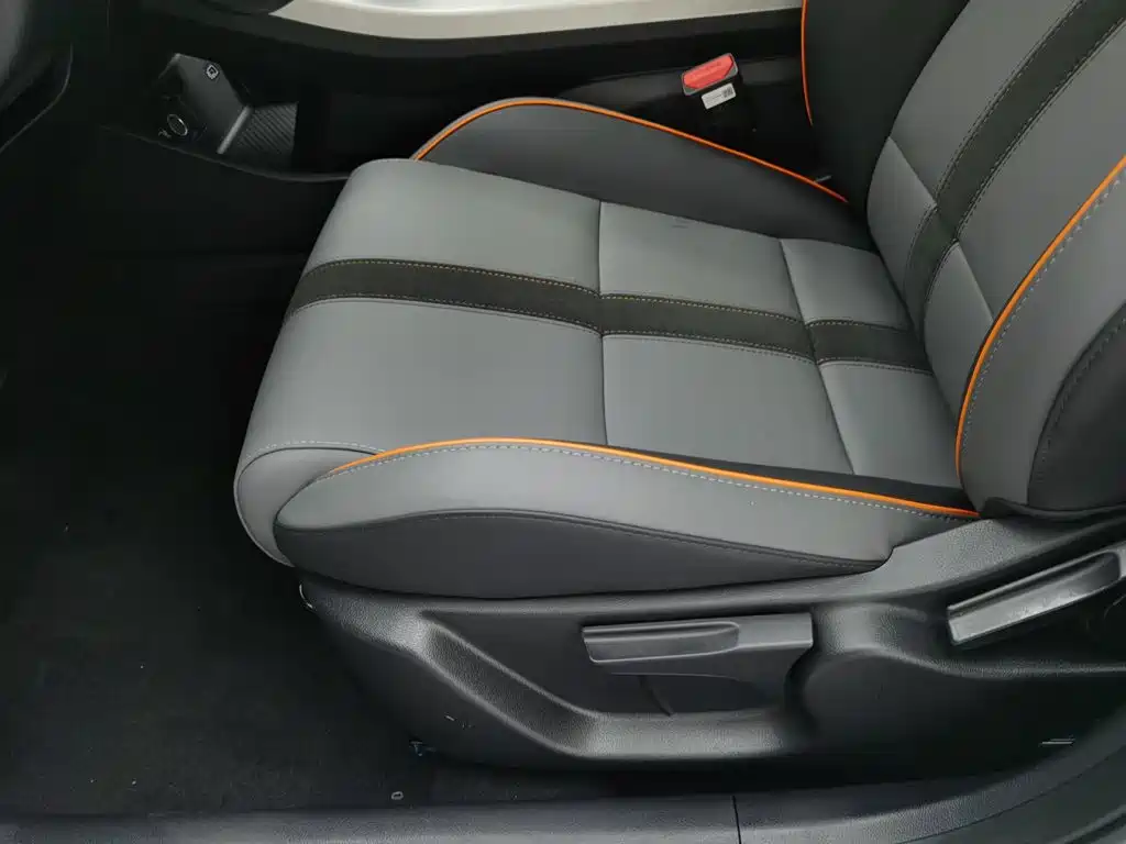 Geely Binyue — миниатюра 20