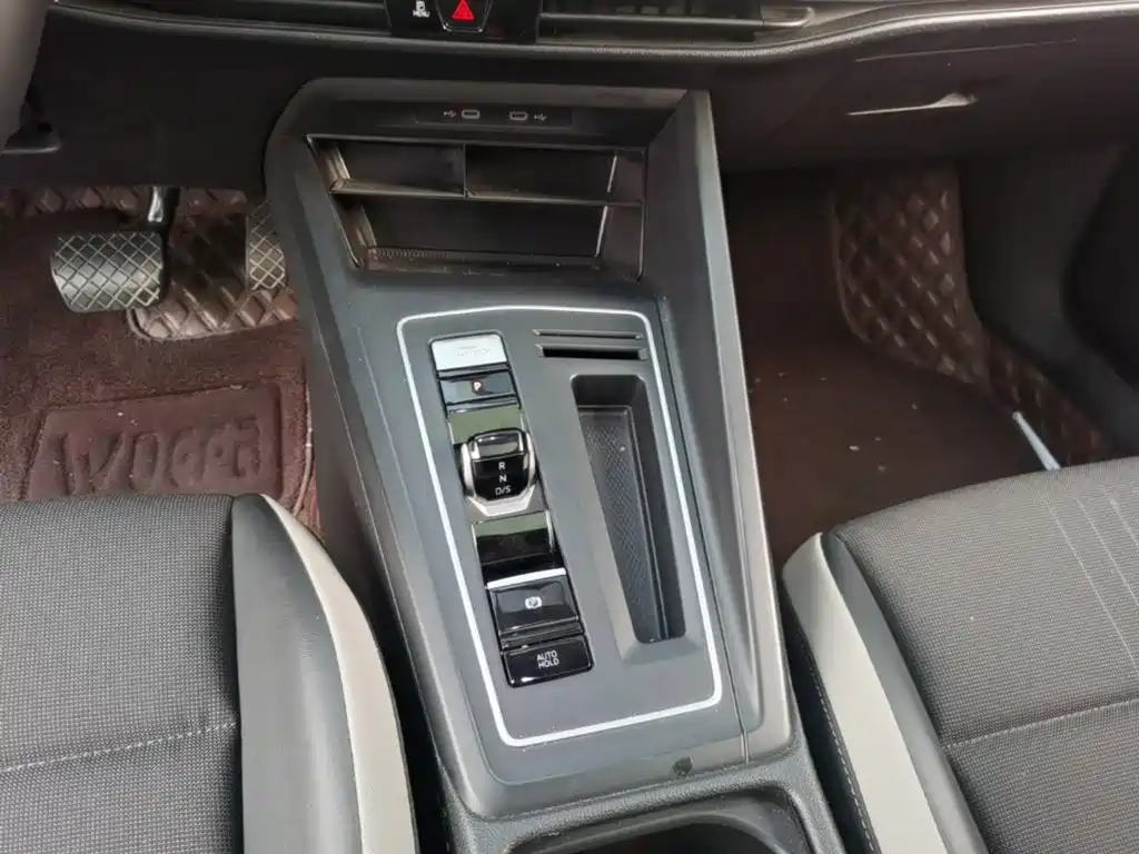 Volkswagen Golf — миниатюра 14