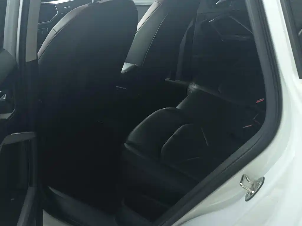 Audi Q3 — миниатюра 7