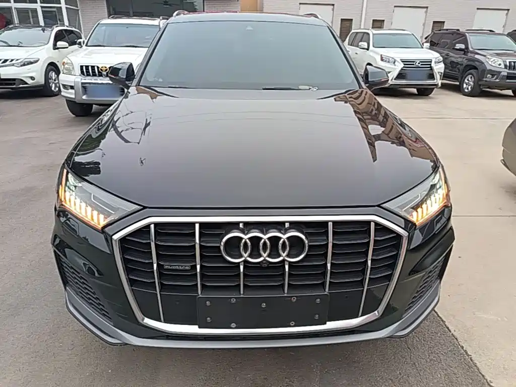 Audi Q7 — миниатюра 3