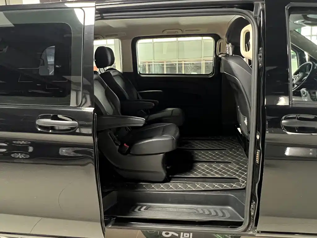 Mercedes-Benz Vito — миниатюра 19