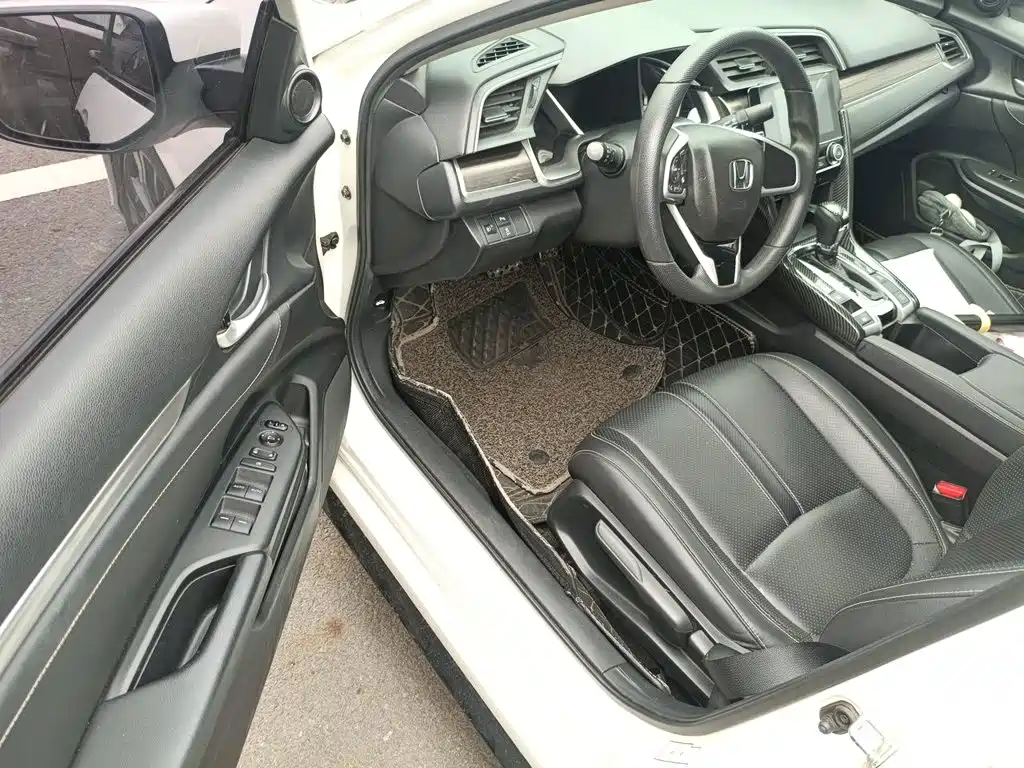 Honda Civic — миниатюра 14