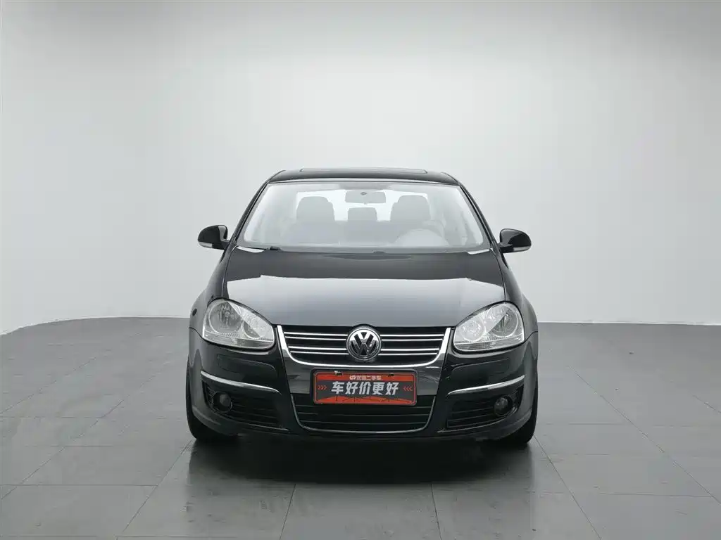 Volkswagen Sagitar 2010 1.4TSI AT