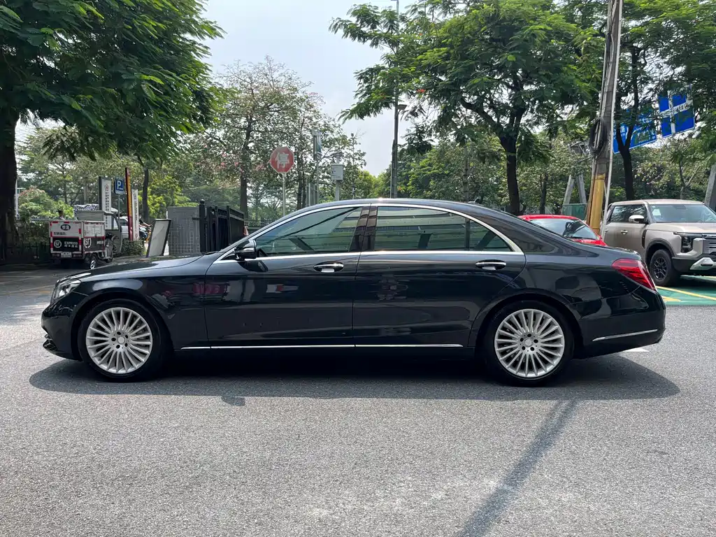 Mercedes-Benz S-Class — миниатюра 8
