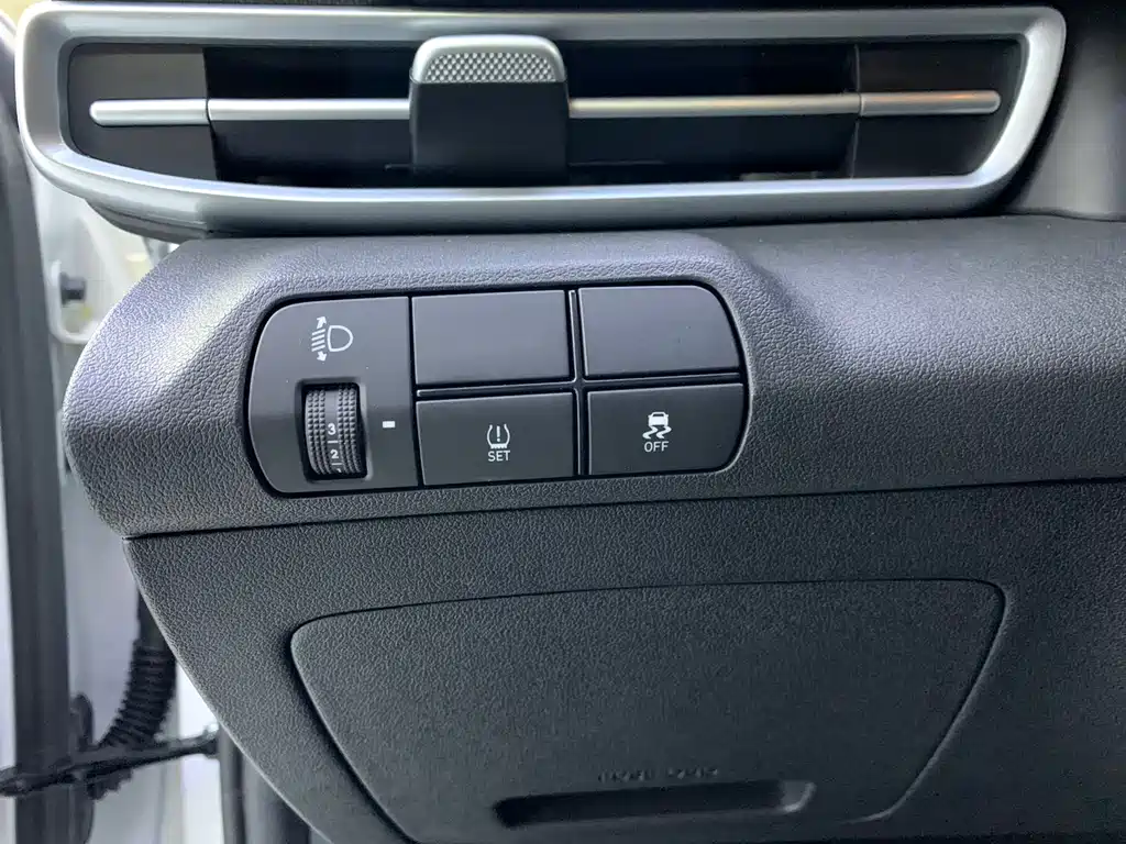 Hyundai Elantra — миниатюра 5
