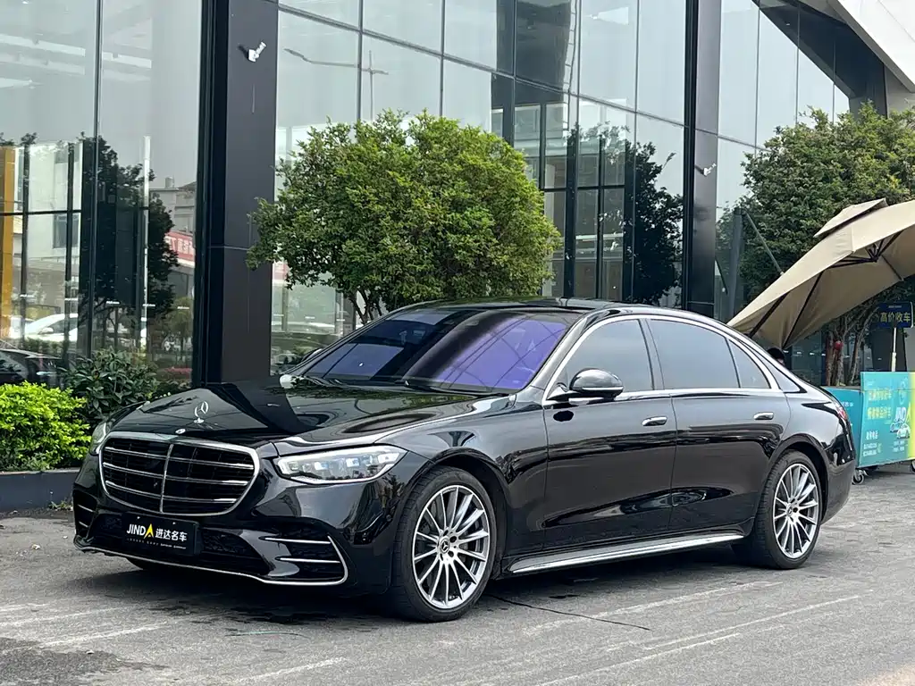 Mercedes-Benz S-Class 2024